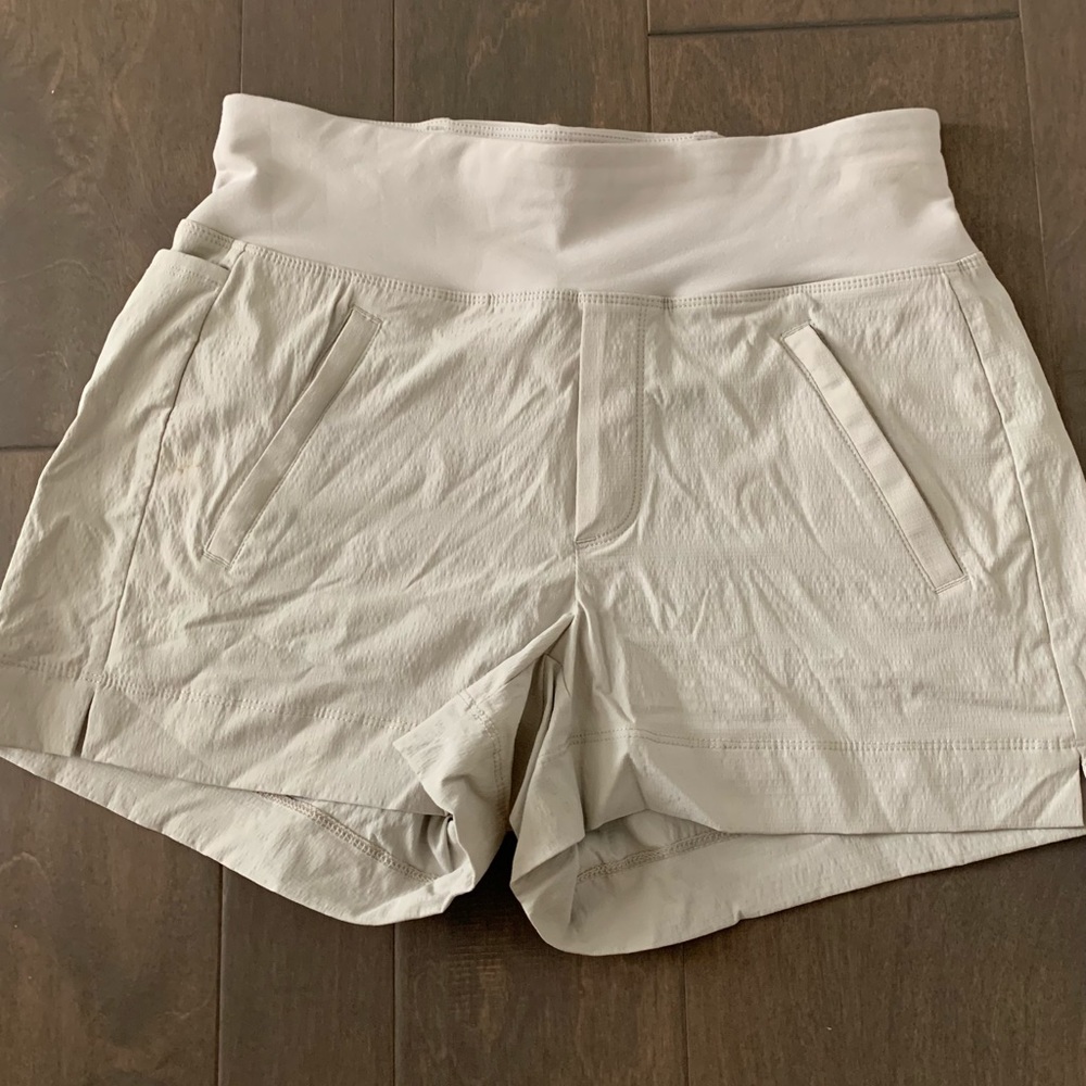 Athleta Trekkie North shorts size 0 NWOT